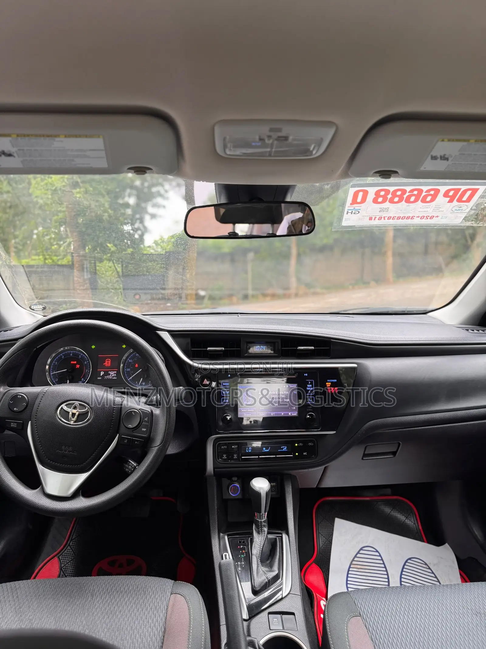 Toyota Corolla LE (1.8L 4cyl 2A) 2018 Silver