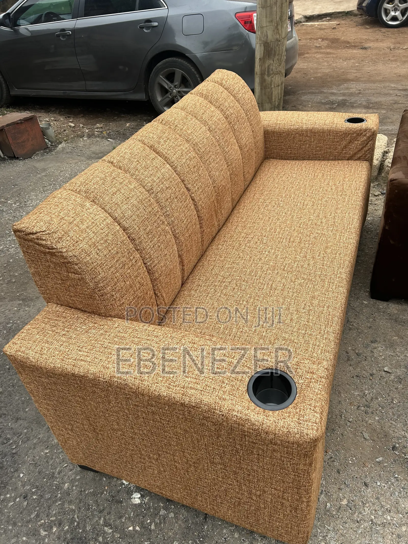 (3in) Sofa
