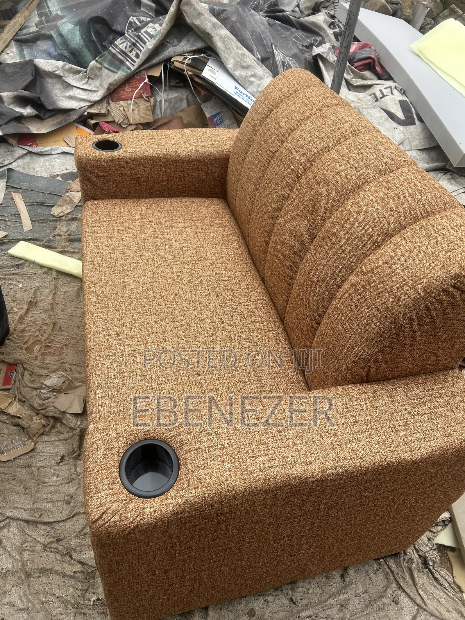 (3in) Sofa
