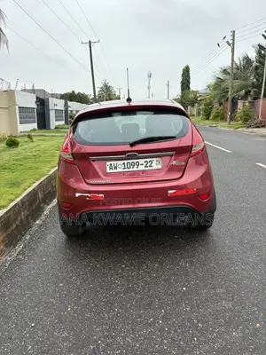Ford Fiesta Titanium 4dr Hatchback (1.6L 4cyl 5M) 2015 Burgundy