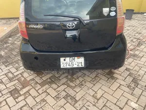 Toyota Passo 2010 Black