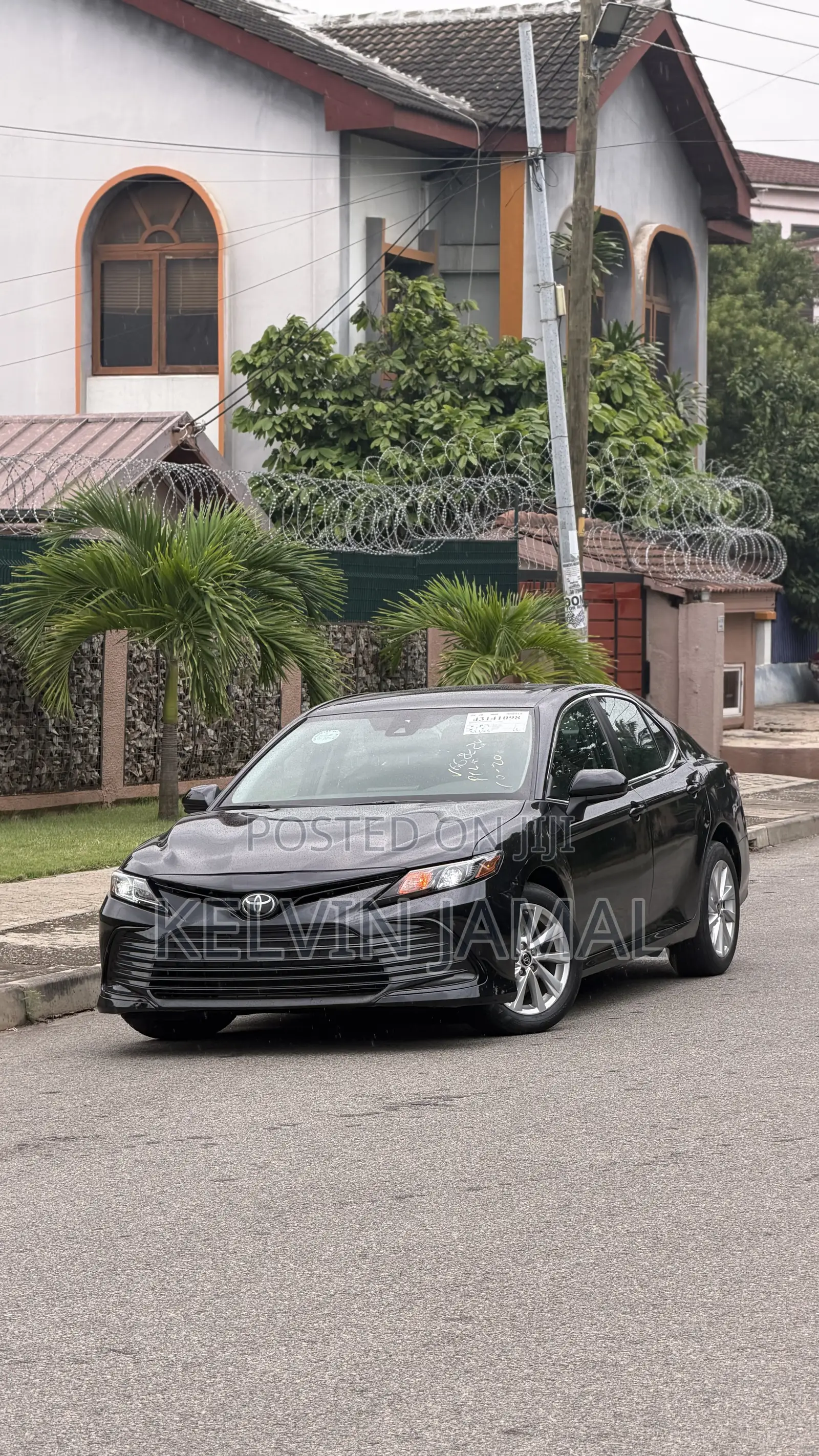 Toyota Camry LE 2022 Black