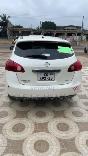 Nissan Rogue 2012 White