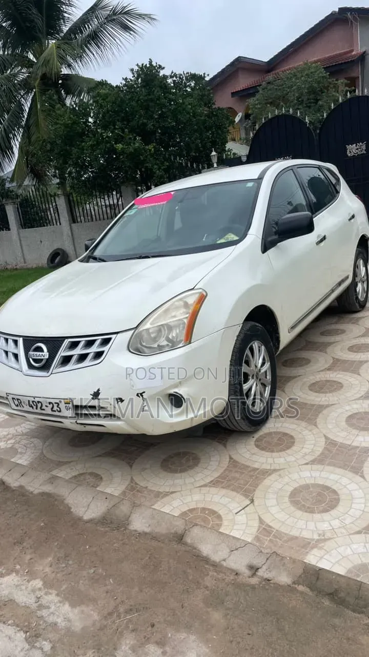 Nissan Rogue 2012 White