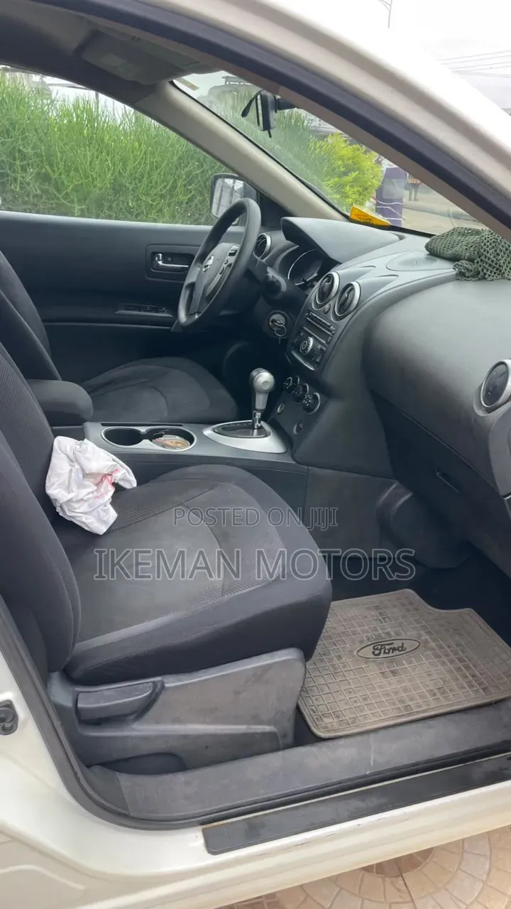 Nissan Rogue 2012 White