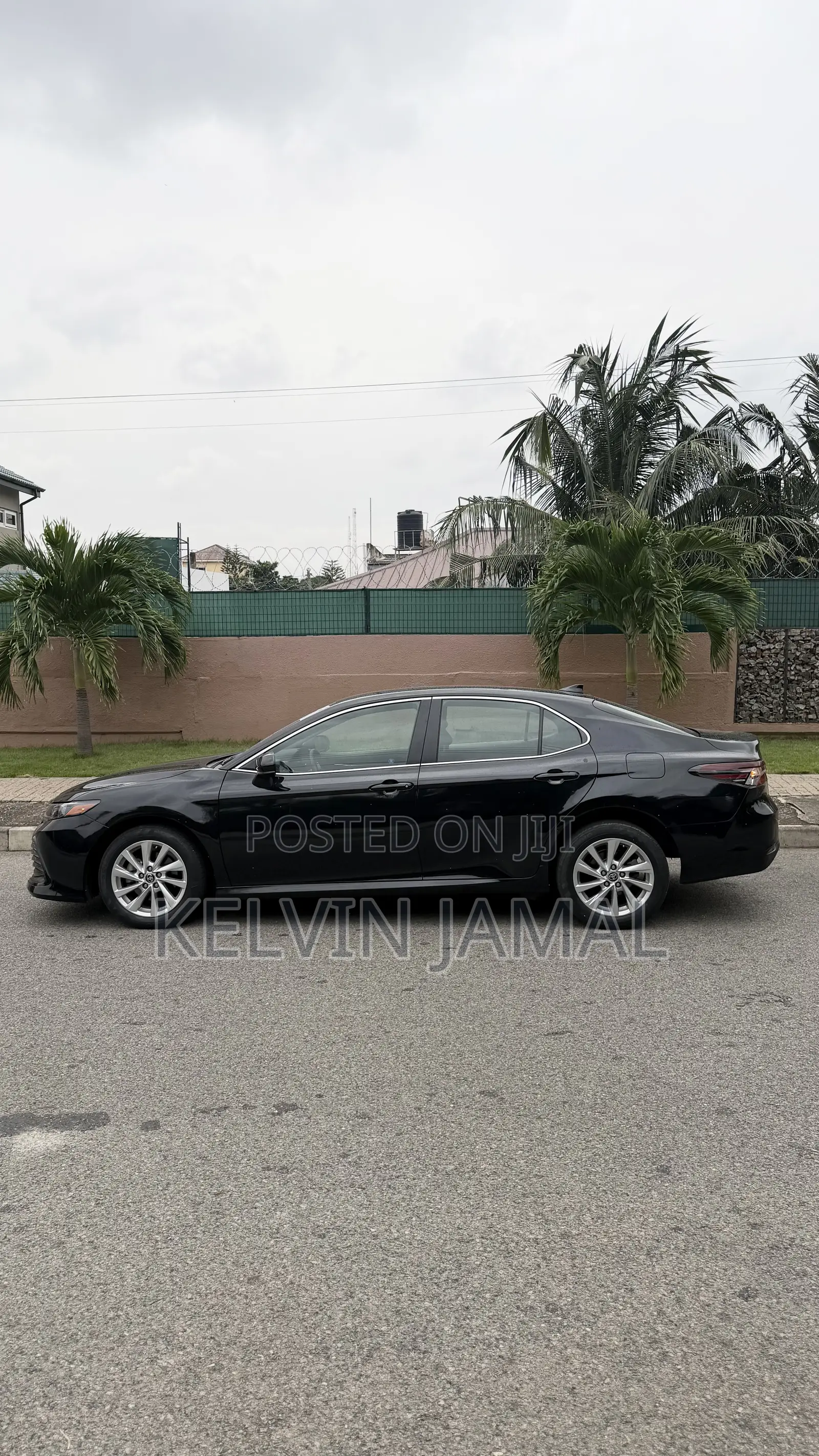 Toyota Camry LE 2022 Black