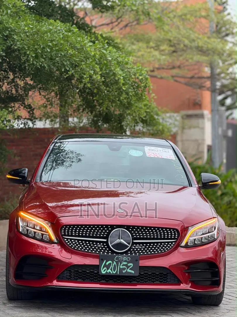 Mercedes-Benz C300 2021 Red