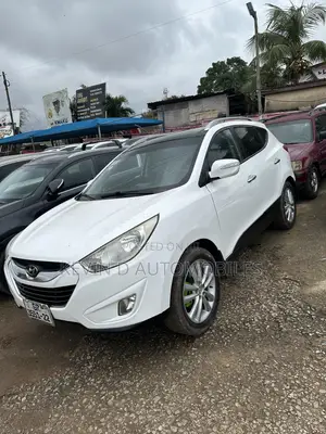 Hyundai Tucson Limited AWD 2013 White