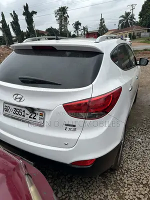Hyundai Tucson Limited AWD 2013 White