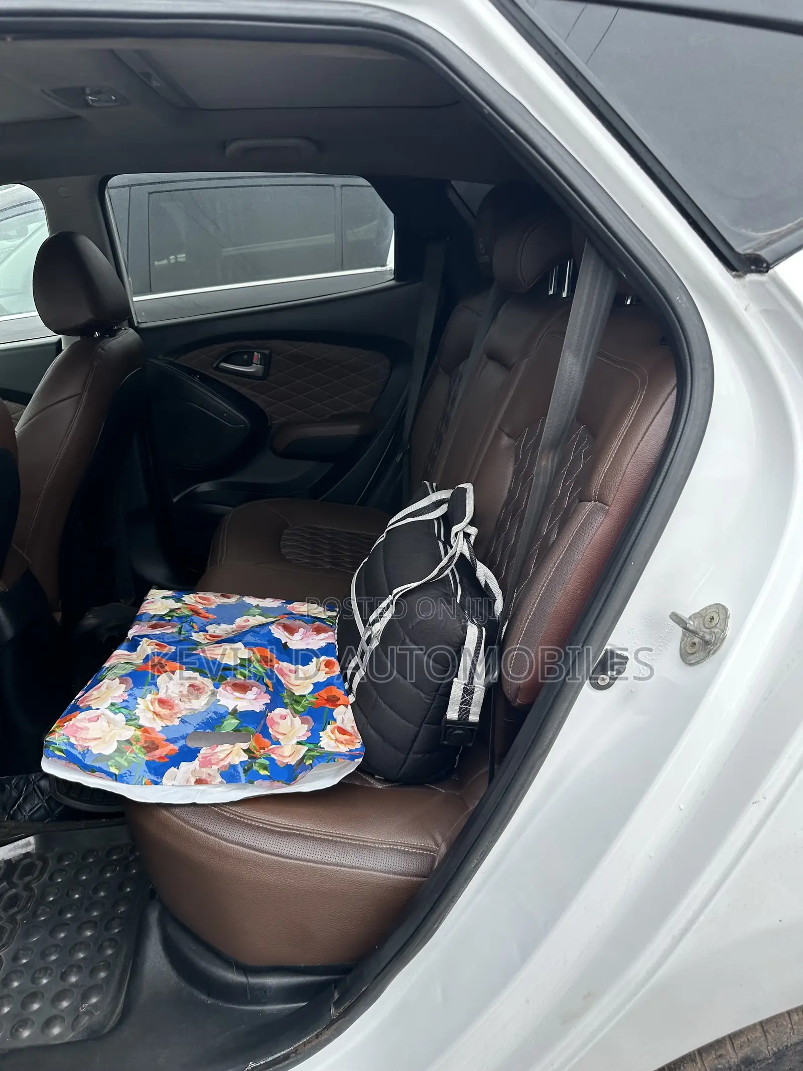 Hyundai Tucson Limited AWD 2013 White