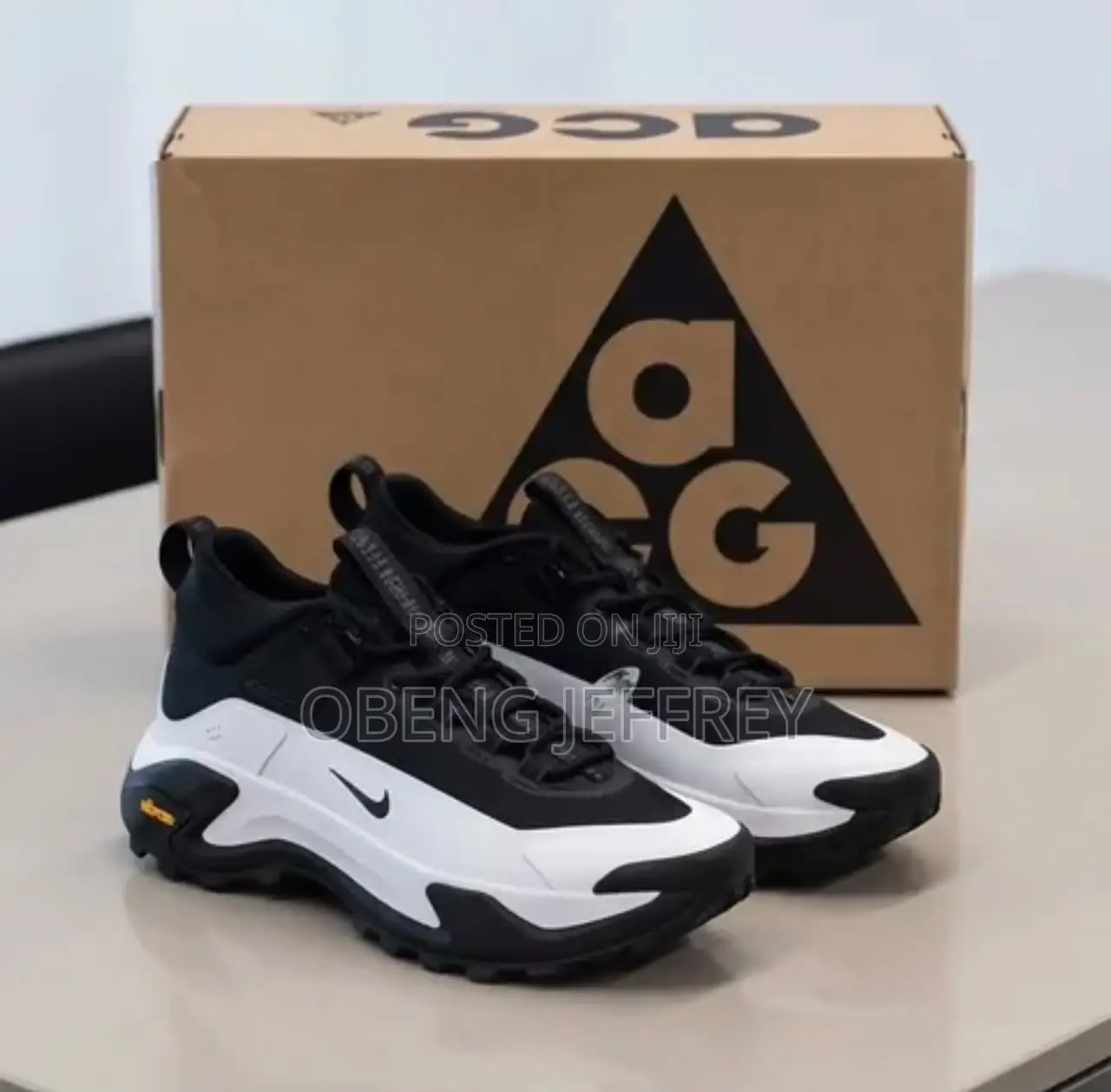 Original Nike ACG Zegama Trail Black/White