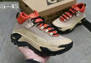 Original Nike ACG Zegama Trail Brown