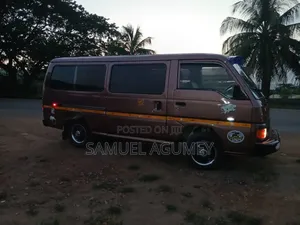 Nissan Civilian 2001 Brown