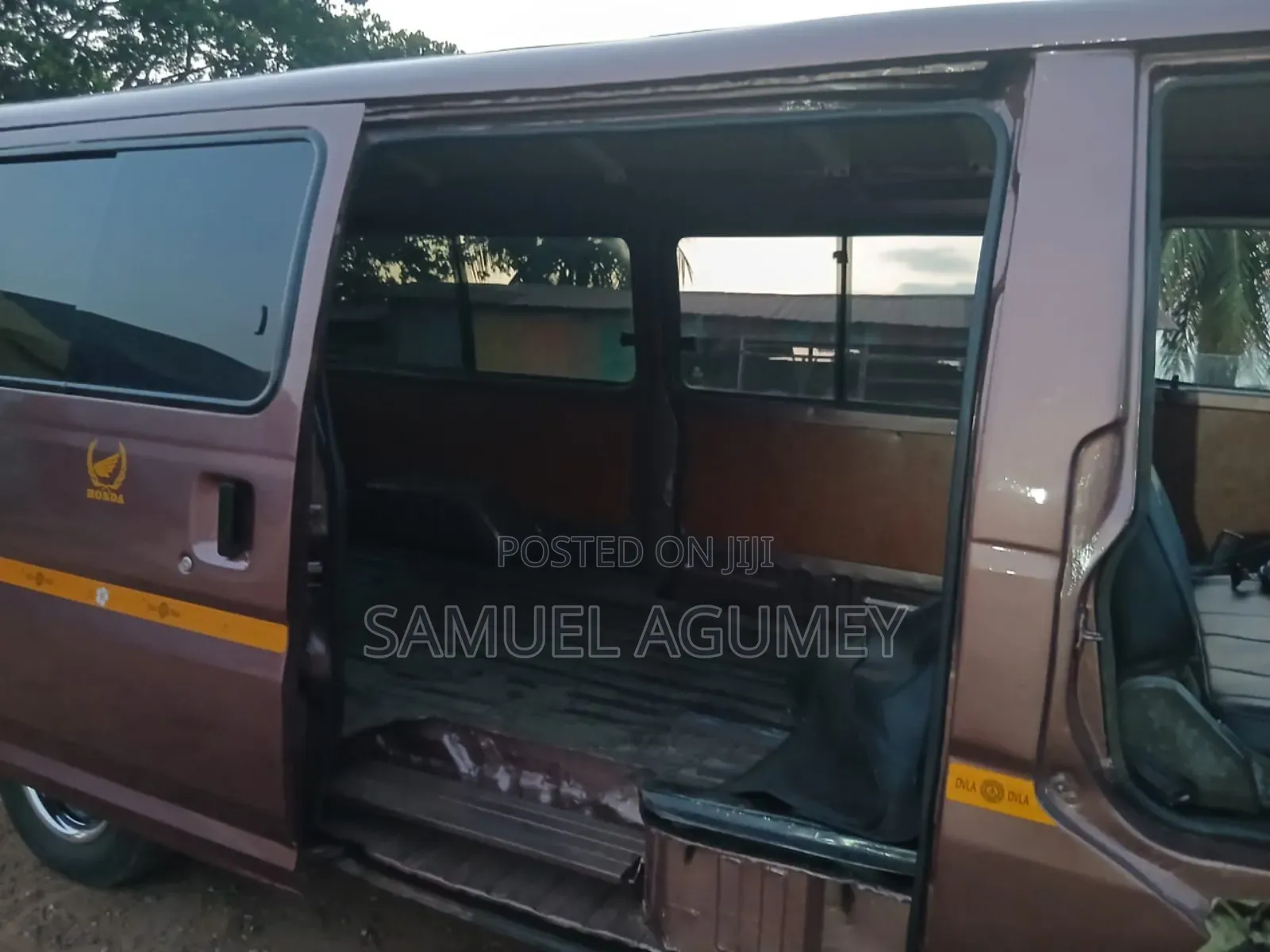 Nissan Civilian 2001 Brown