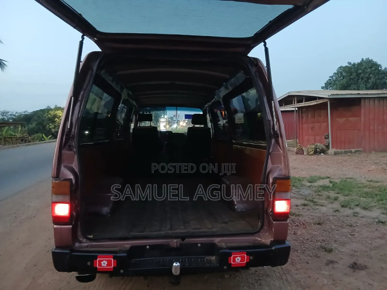 Nissan Civilian 2001 Brown