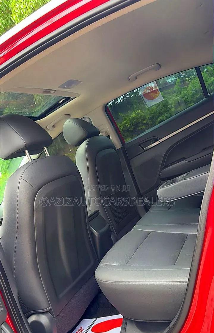 Hyundai Elantra Limited 2018 Red