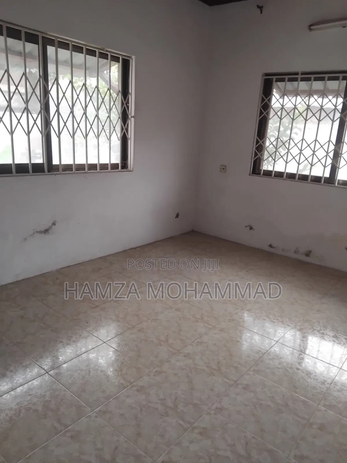 2bdrm Apartment in Hamza Estates, American House for rent