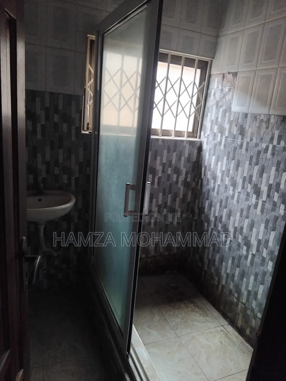 2bdrm Apartment in Hamza Estates, American House for rent