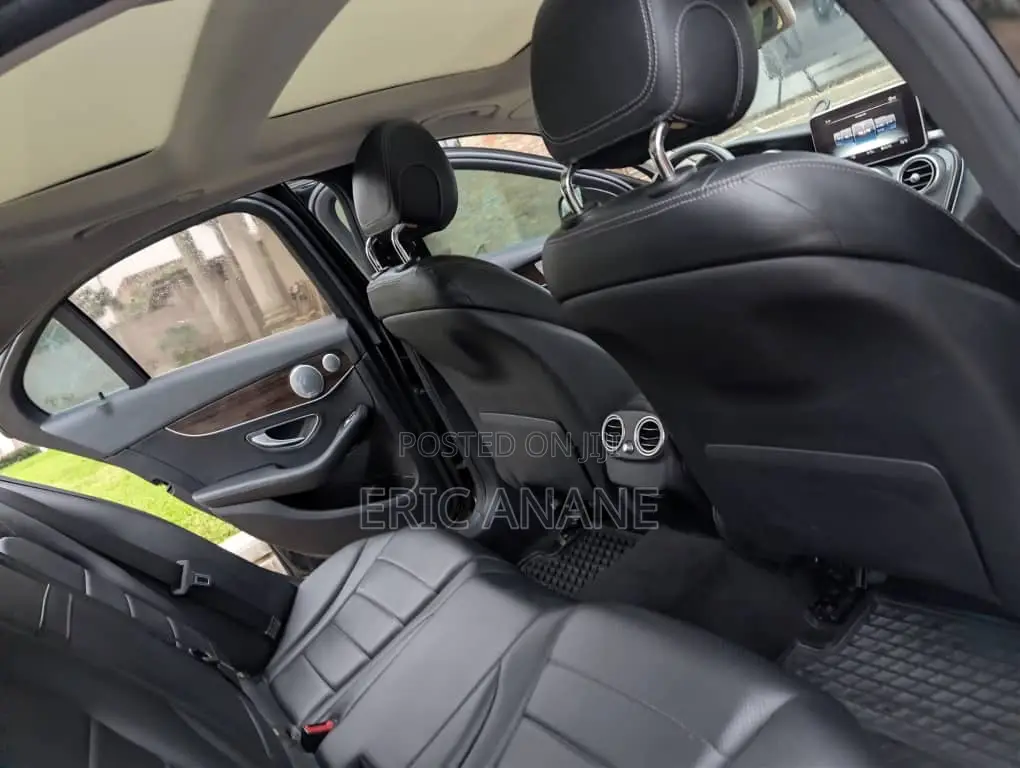 Mercedes-Benz C300 Luxury 4matic Sedan AWD (2.0L 4cyl 7A) 2017 Black