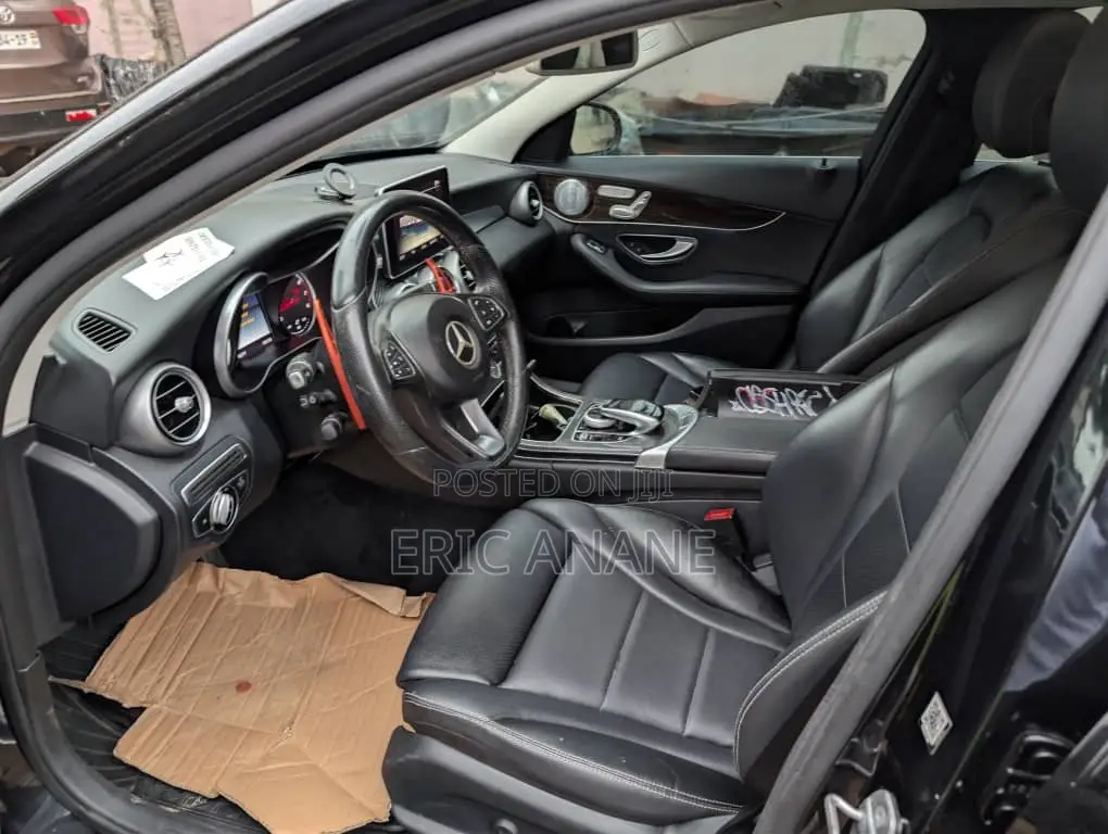 Mercedes-Benz C300 Luxury 4matic Sedan AWD (2.0L 4cyl 7A) 2017 Black