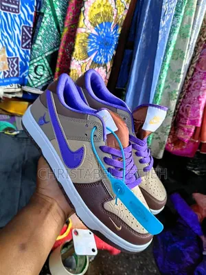 Nike Sneakers