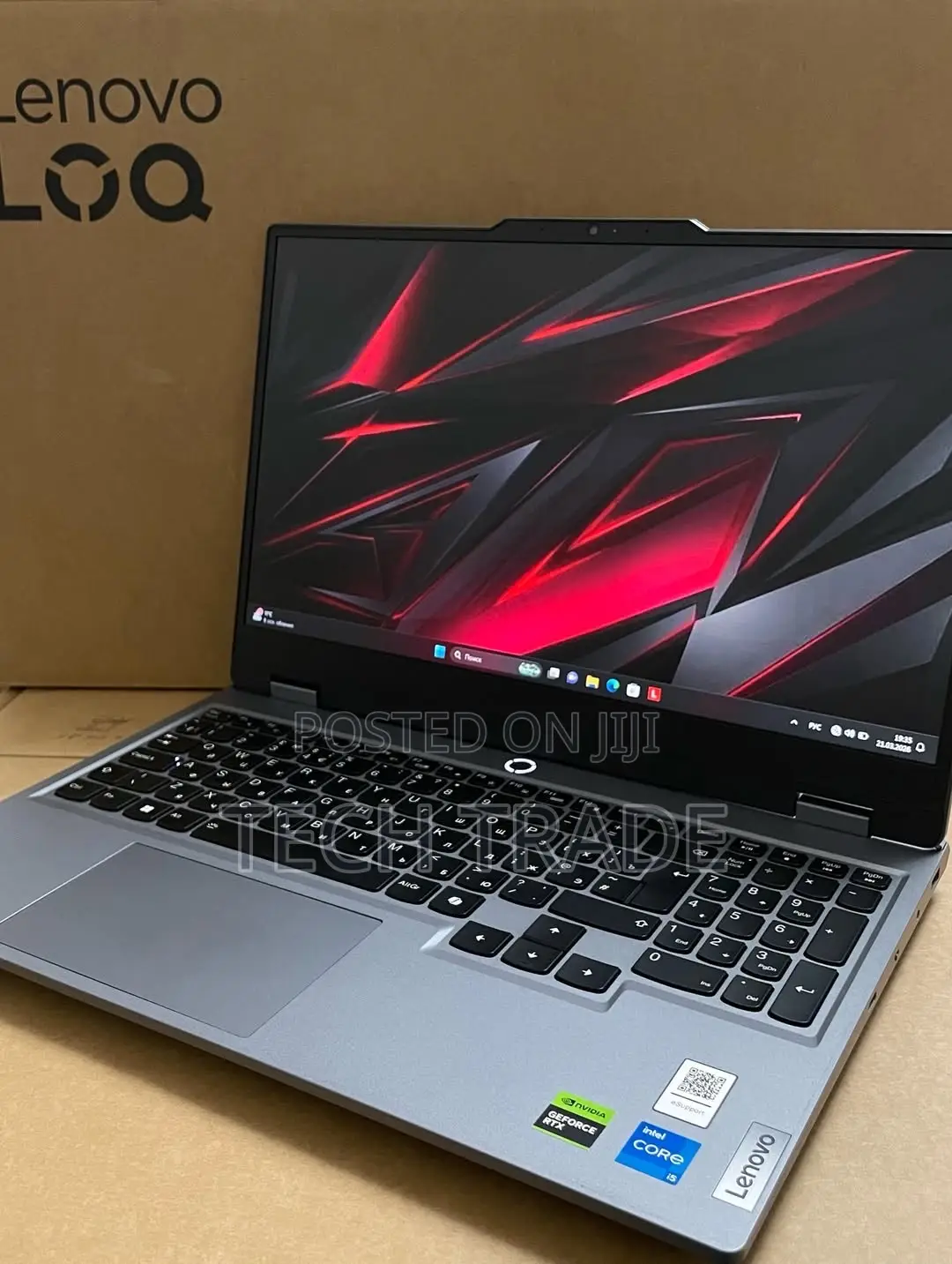 New Laptop Lenovo LOQ 15IRH8 32GB Intel Core i7 SSD 1T
