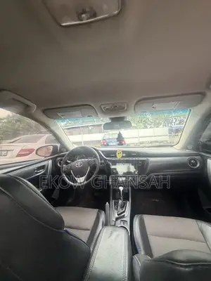 Toyota Corolla SE (1.8L 4cyl 2A) 2018 Gray