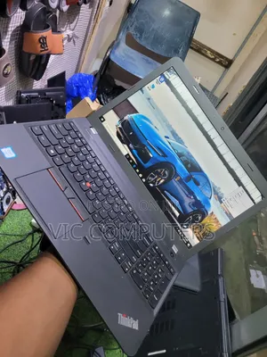 Laptop Lenovo ThinkPad E570 8GB Intel Core i3 HDD 500GB
