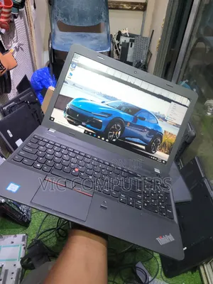 Laptop Lenovo ThinkPad E570 8GB Intel Core i3 HDD 500GB