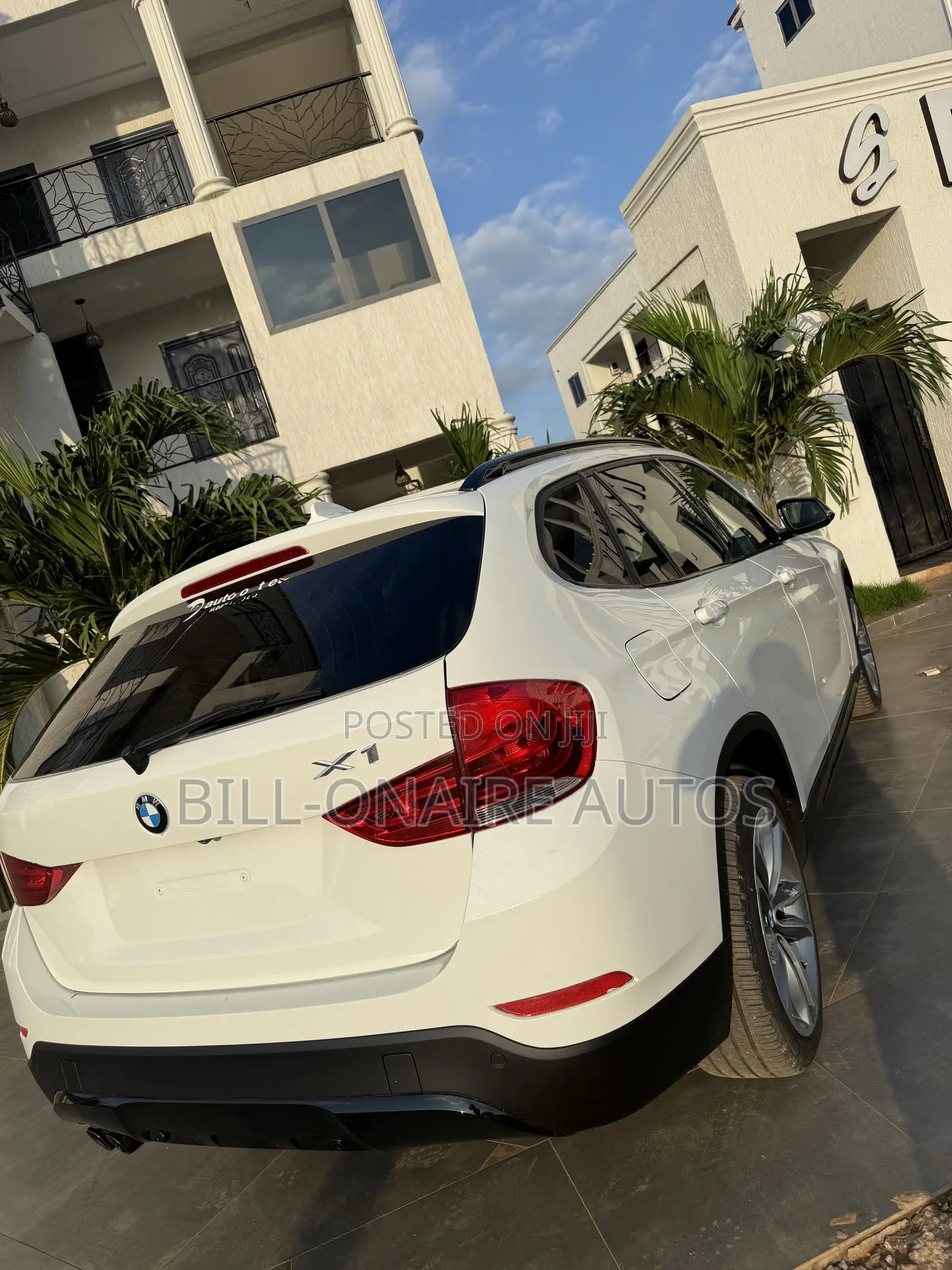 BMW X1 xDrive28i 4dr SUV AWD (2.0L 4cyl Turbo 8A) 2015 White