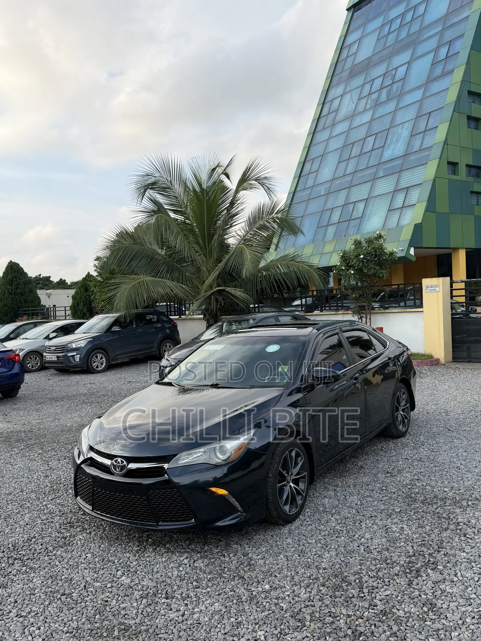 Toyota Camry XSE 4dr Sedan (2.5l 4cyl 6A) 2016 Gray