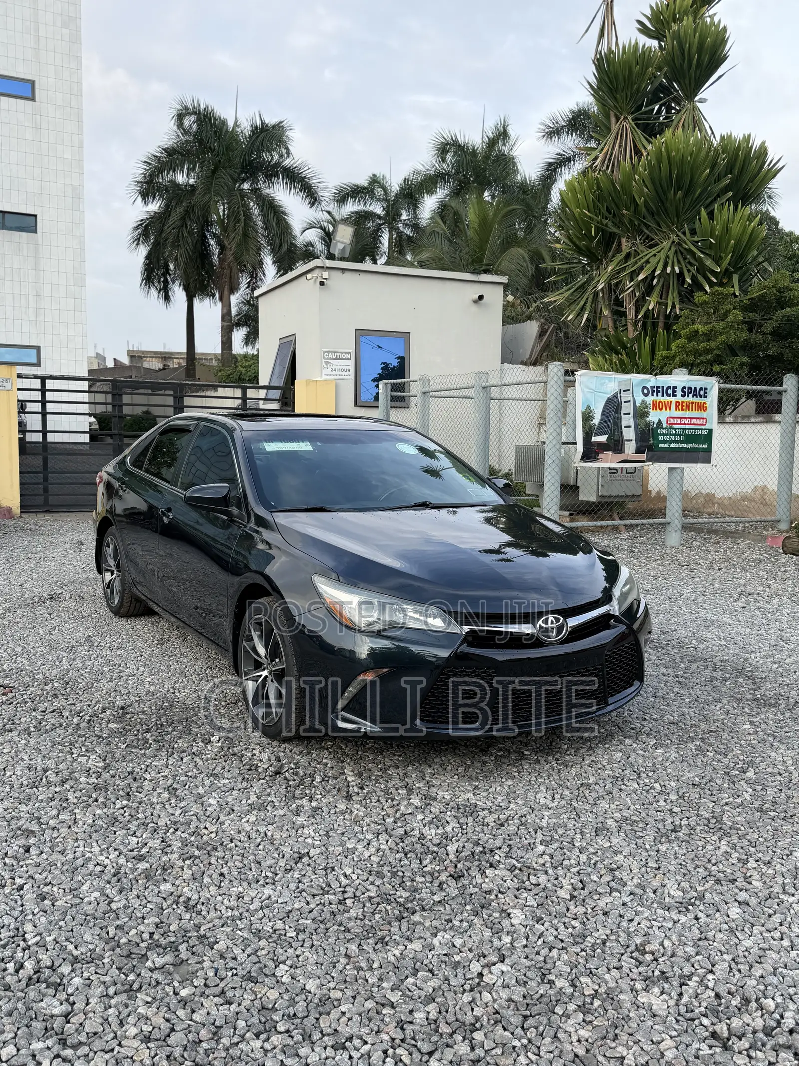 Toyota Camry XSE 4dr Sedan (2.5l 4cyl 6A) 2016 Gray