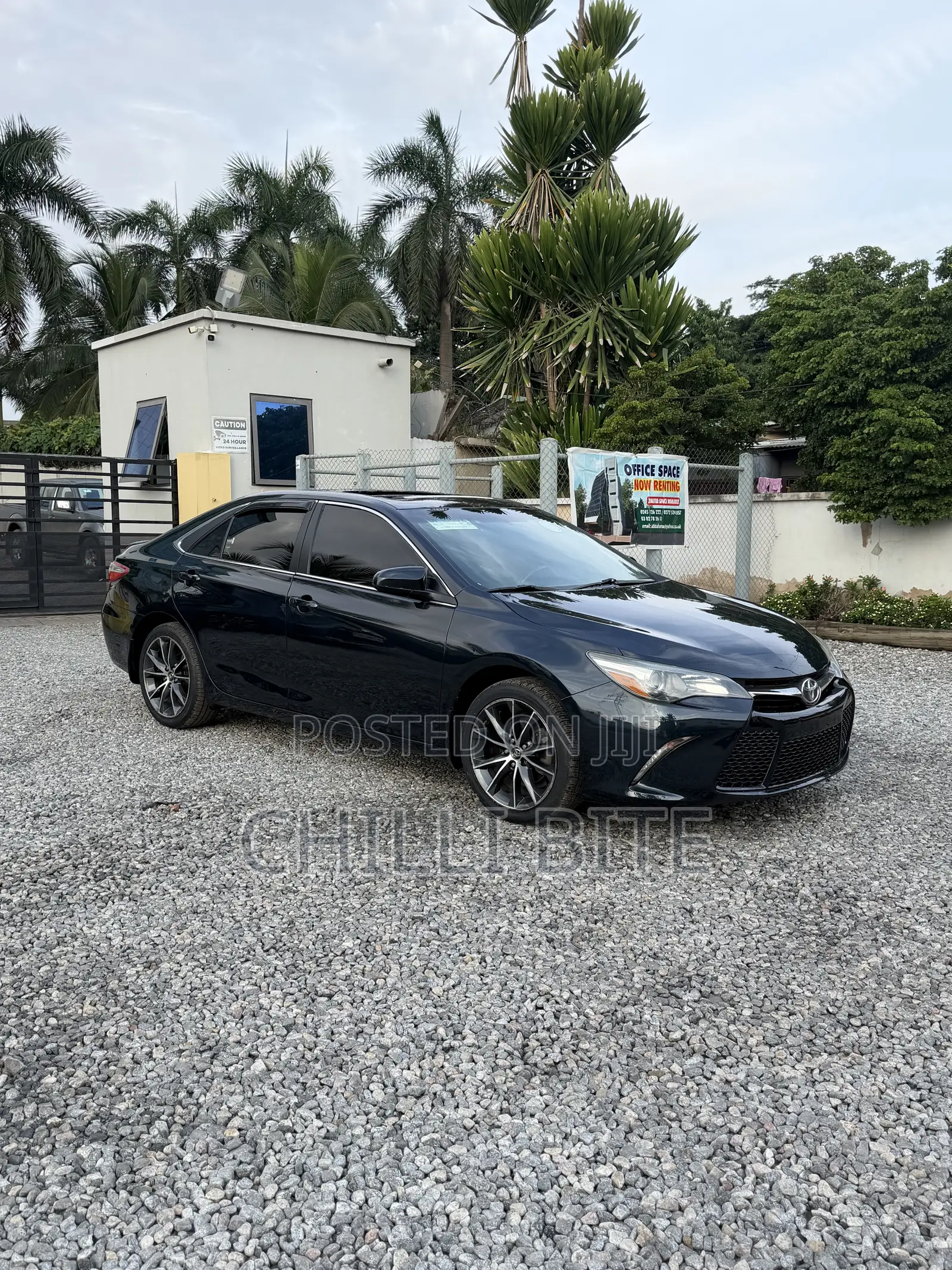 Toyota Camry XSE 4dr Sedan (2.5l 4cyl 6A) 2016 Gray