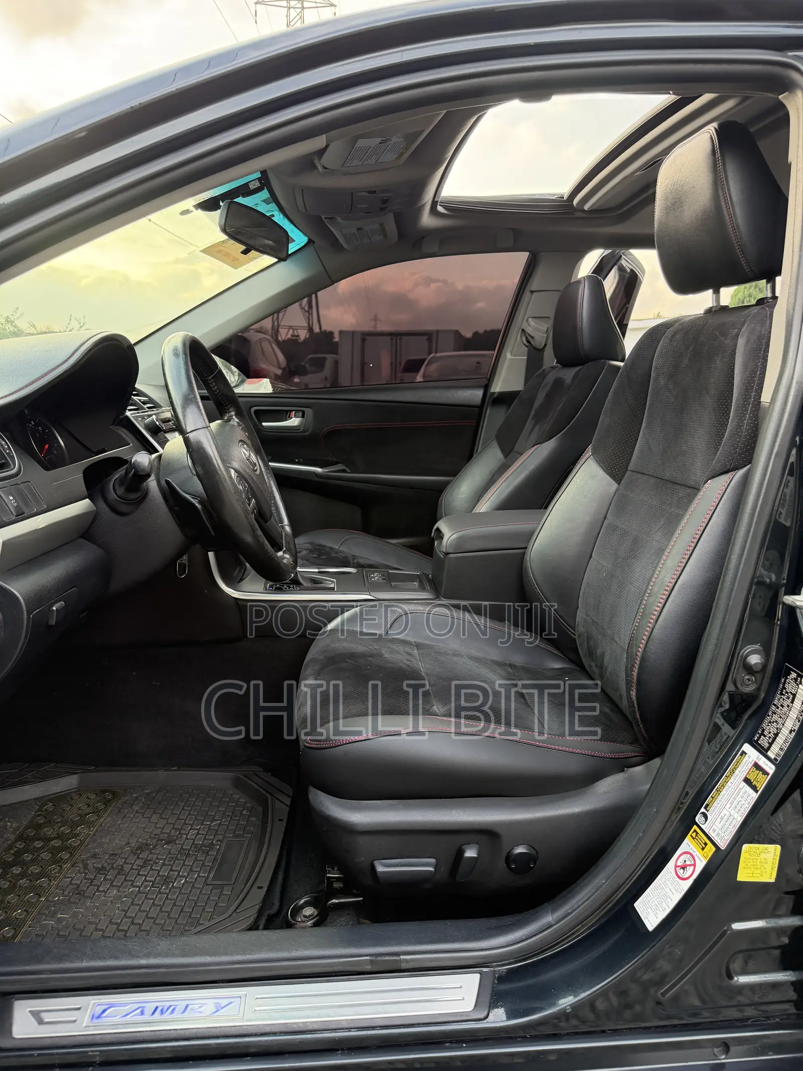Toyota Camry XSE 4dr Sedan (2.5l 4cyl 6A) 2016 Gray