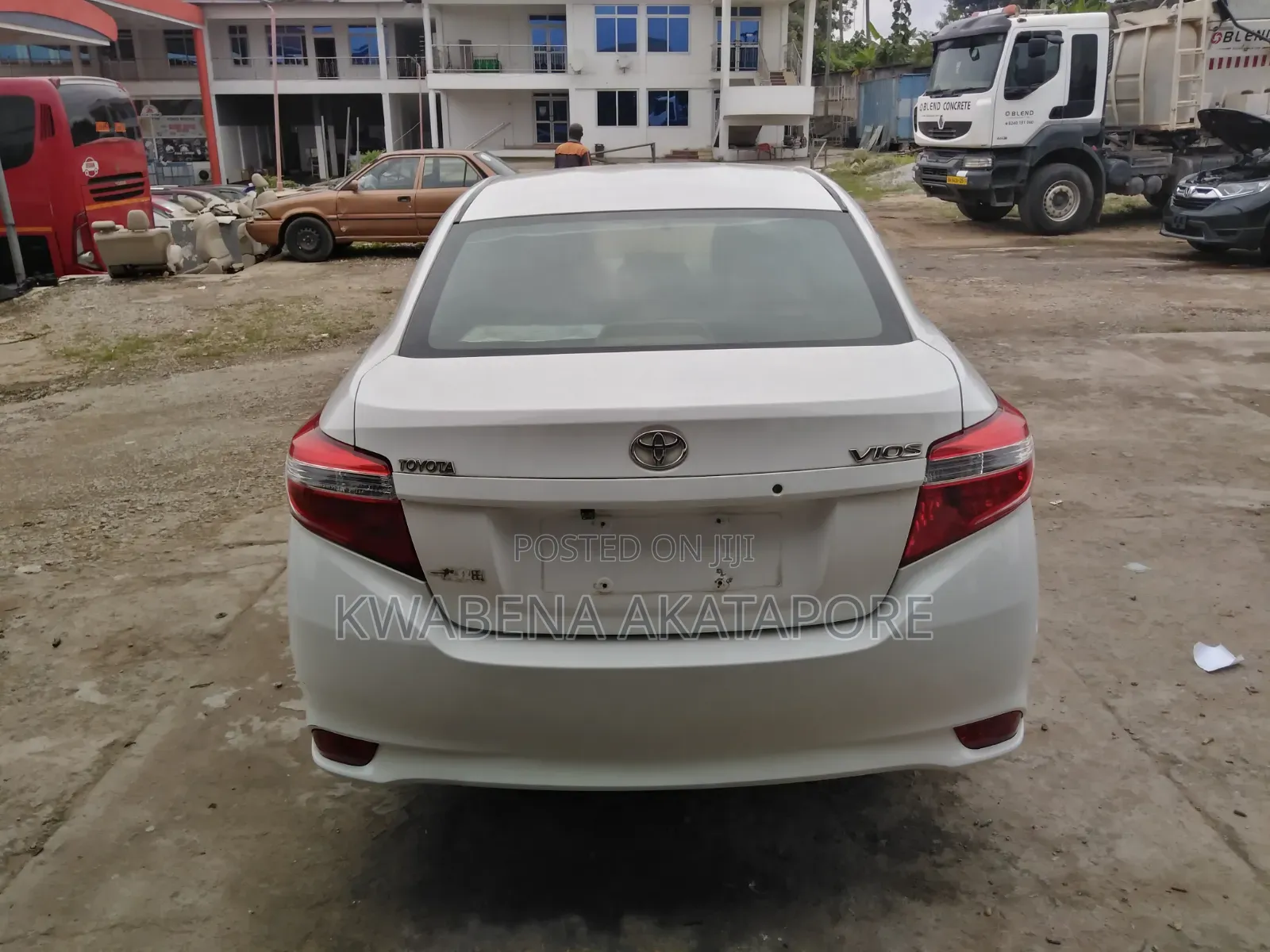 Toyota Yaris 2015 White