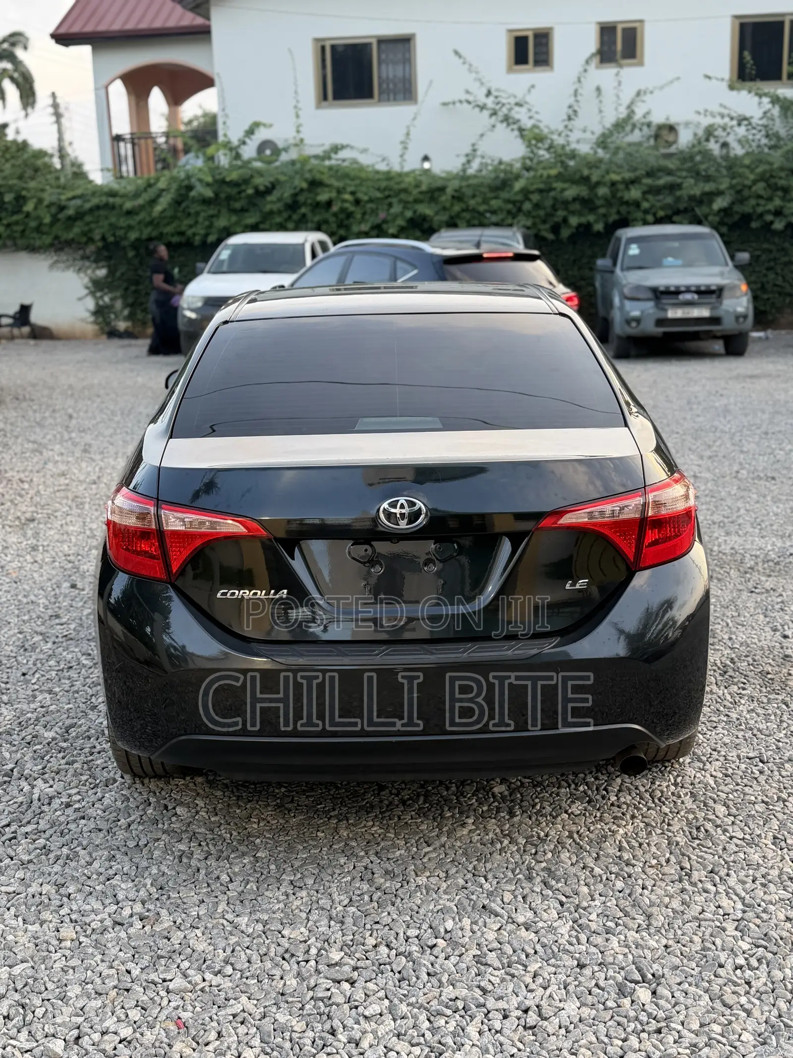Toyota Corolla LE (1.8L 4cyl 2A) 2018 Black