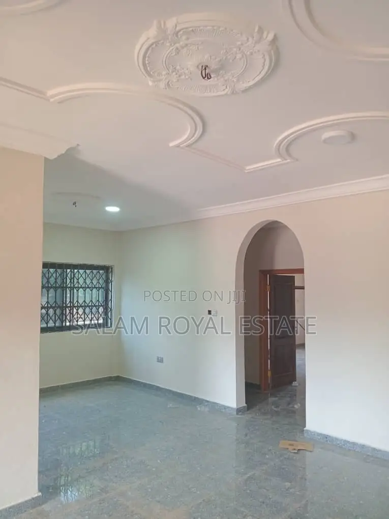 2bdrm Apartment in Oyarifa, Ghana Flag for rent