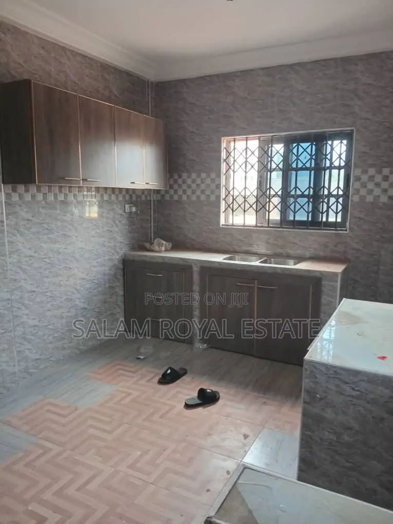 2bdrm Apartment in Oyarifa, Ghana Flag for rent