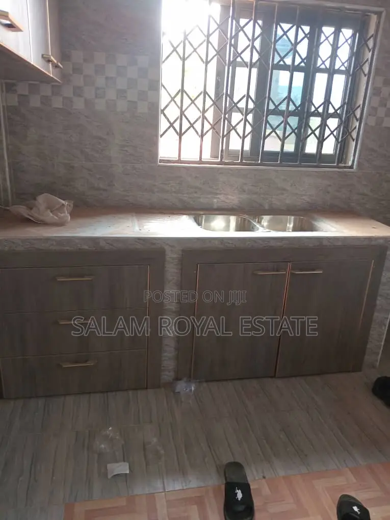 2bdrm Apartment in Oyarifa, Ghana Flag for rent