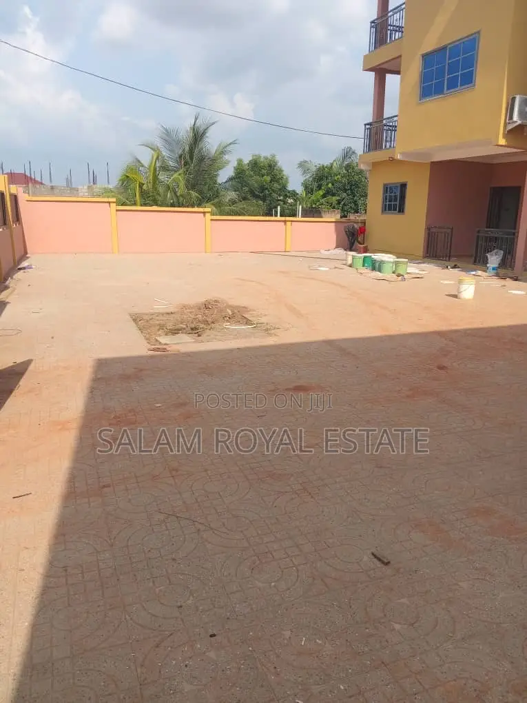 2bdrm Apartment in Oyarifa, Ghana Flag for rent