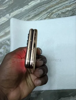 Motorola Razr+ 2024 256 GB Gold