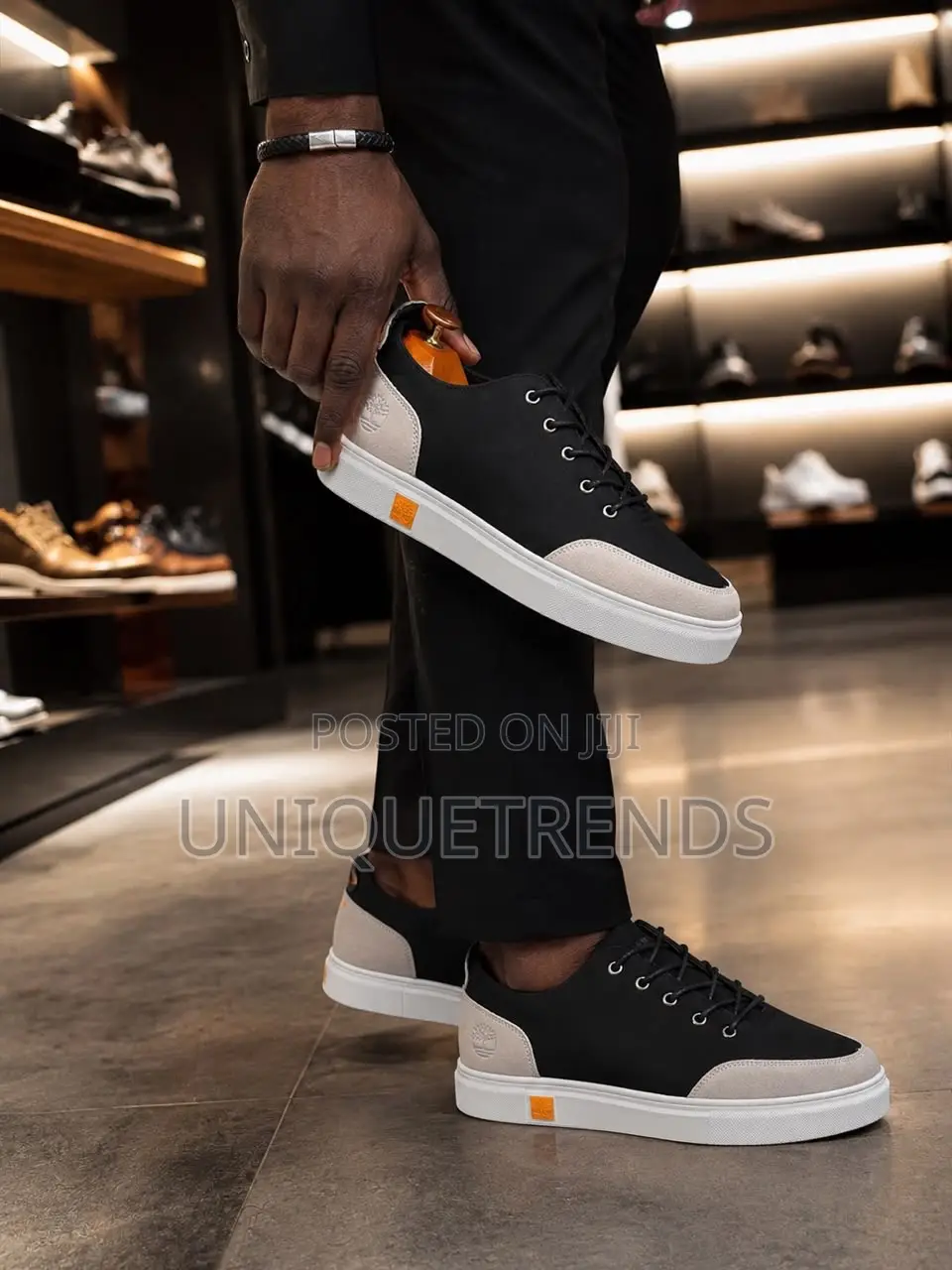 High Quality TIMBERLAND Leather Lace-Up Sneakers
