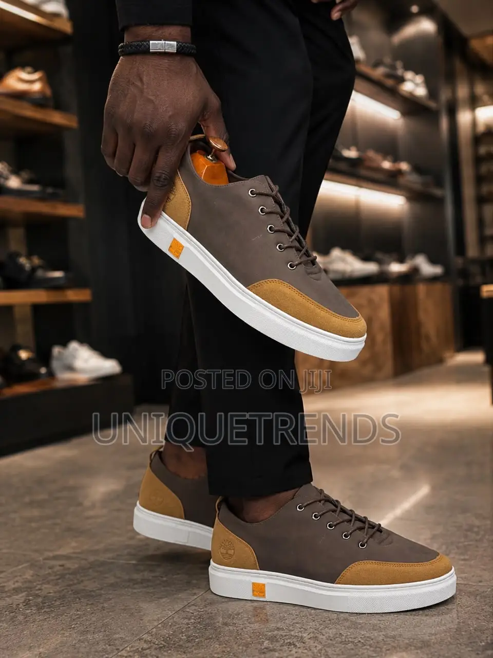 High Quality TIMBERLAND Leather Lace-Up Sneakers