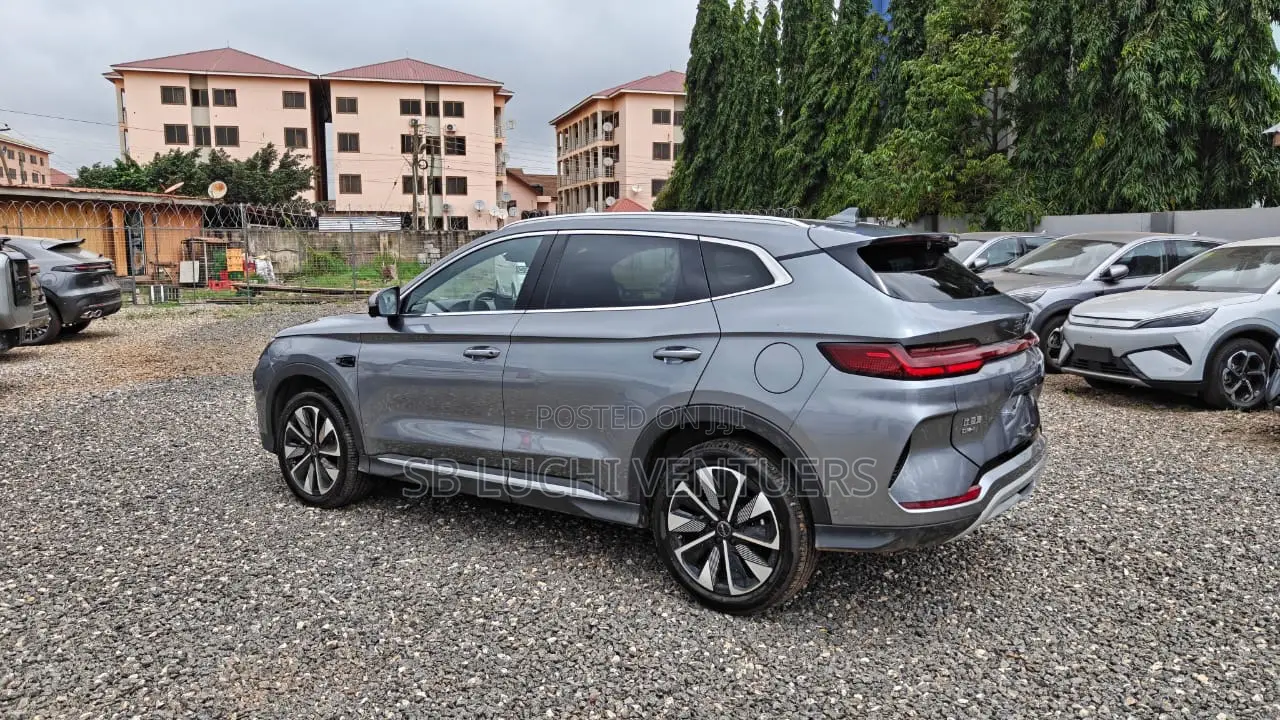 BYD Song Plus 2025 Gray