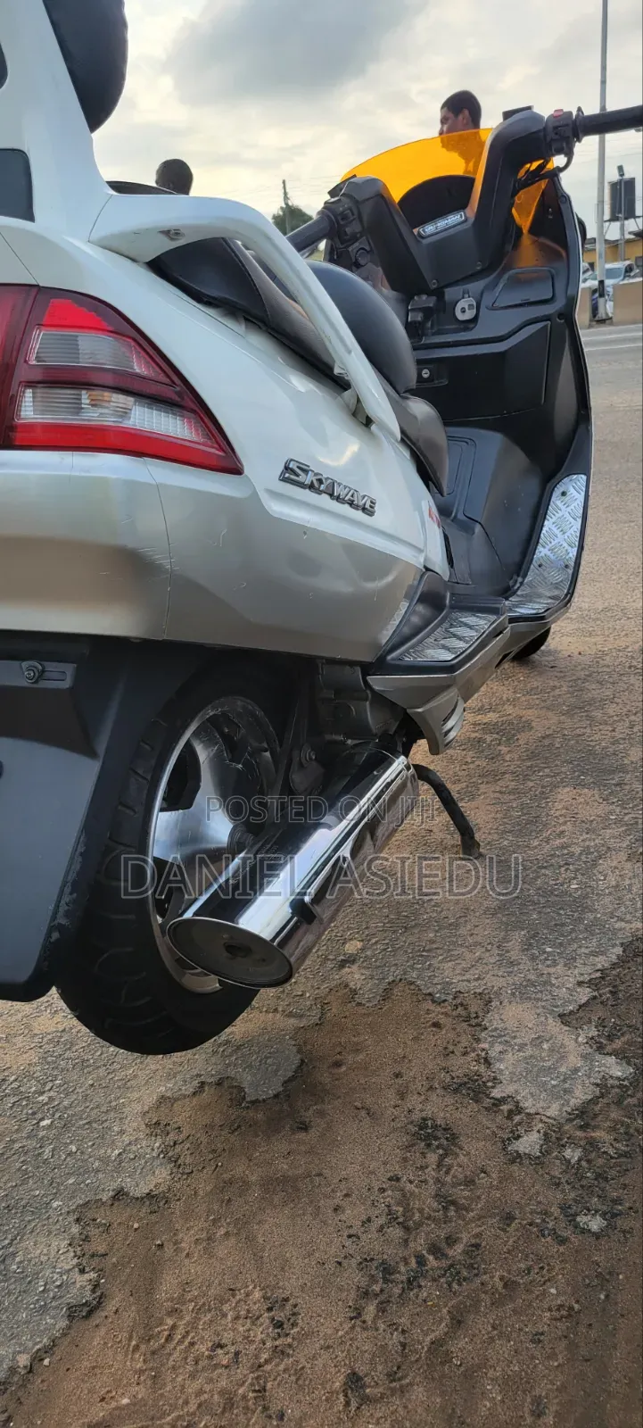 Suzuki Burgman 2015 White