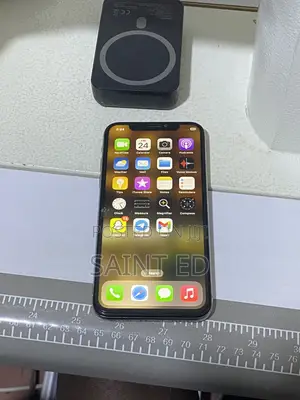 Apple iPhone X 64 GB White