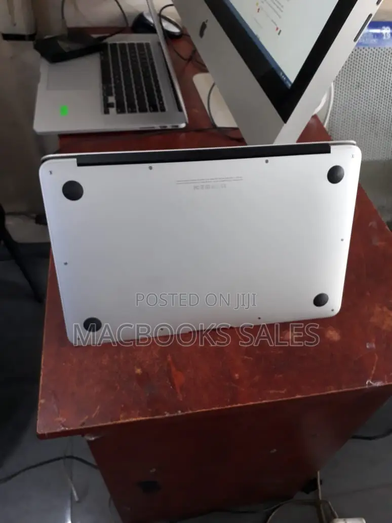 Laptop Apple MacBook Air 2012 8GB Intel Core i7 SSD 128GB