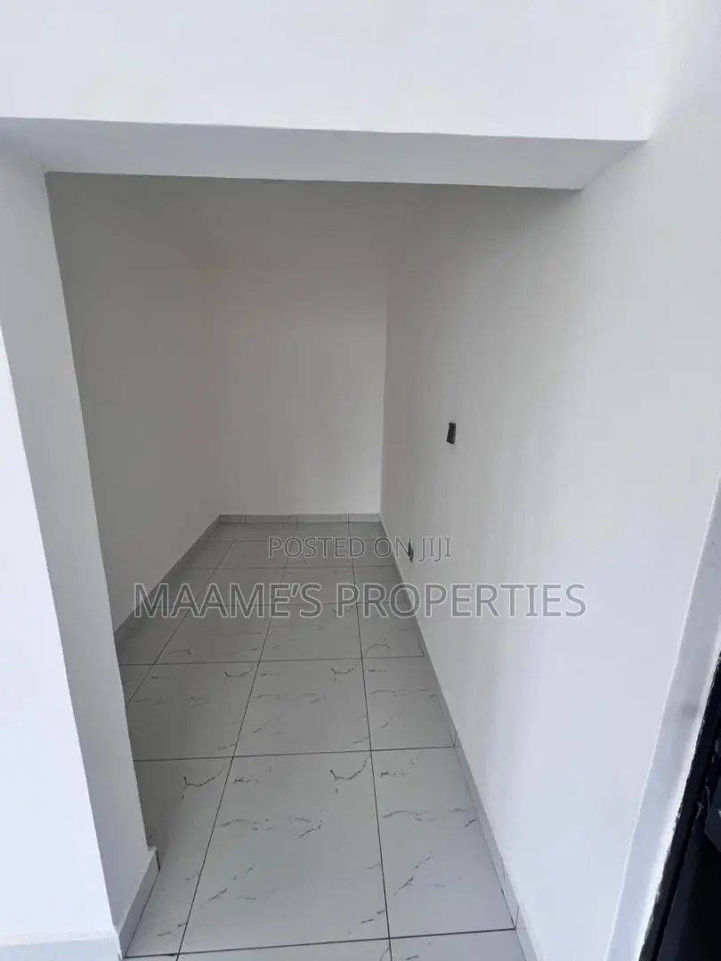 3bdrm House in Amrahia for sale