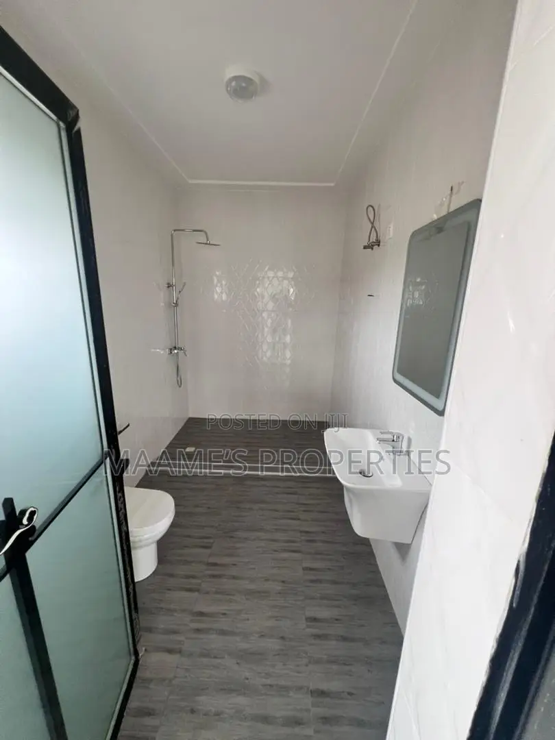3bdrm House in Amrahia for sale