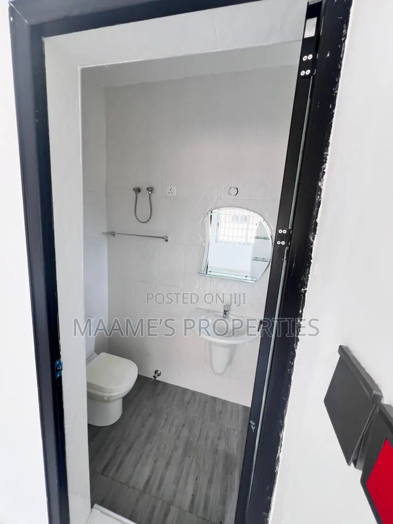 3bdrm House in Amrahia for sale